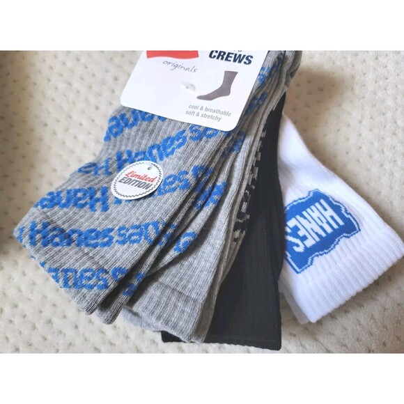 Hanes 8 PAIRS Logo Cushioned Soft Stretch Wicking Crew Socks Gray Black White - Picture 2 of 2
